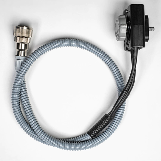 battery-charger-analyzer-dc-ca-1000_quick-disconnect-7017-handwheel